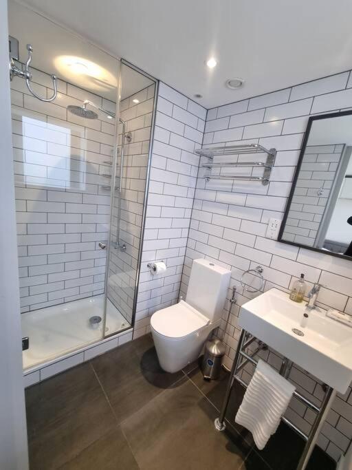 Manhattan Style Apartment In Fulham London Eksteriør billede